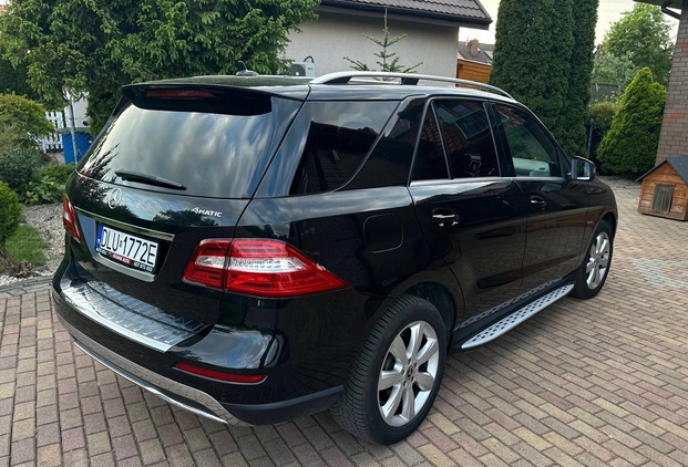 Mercedes-Benz ML cena 95777 przebieg: 202837, rok produkcji 2012 z Osiek małe 497